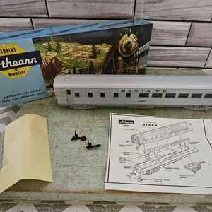 Athearn HO Scale #1791 Santa Fe 72ft Streamlined Diner Car 606